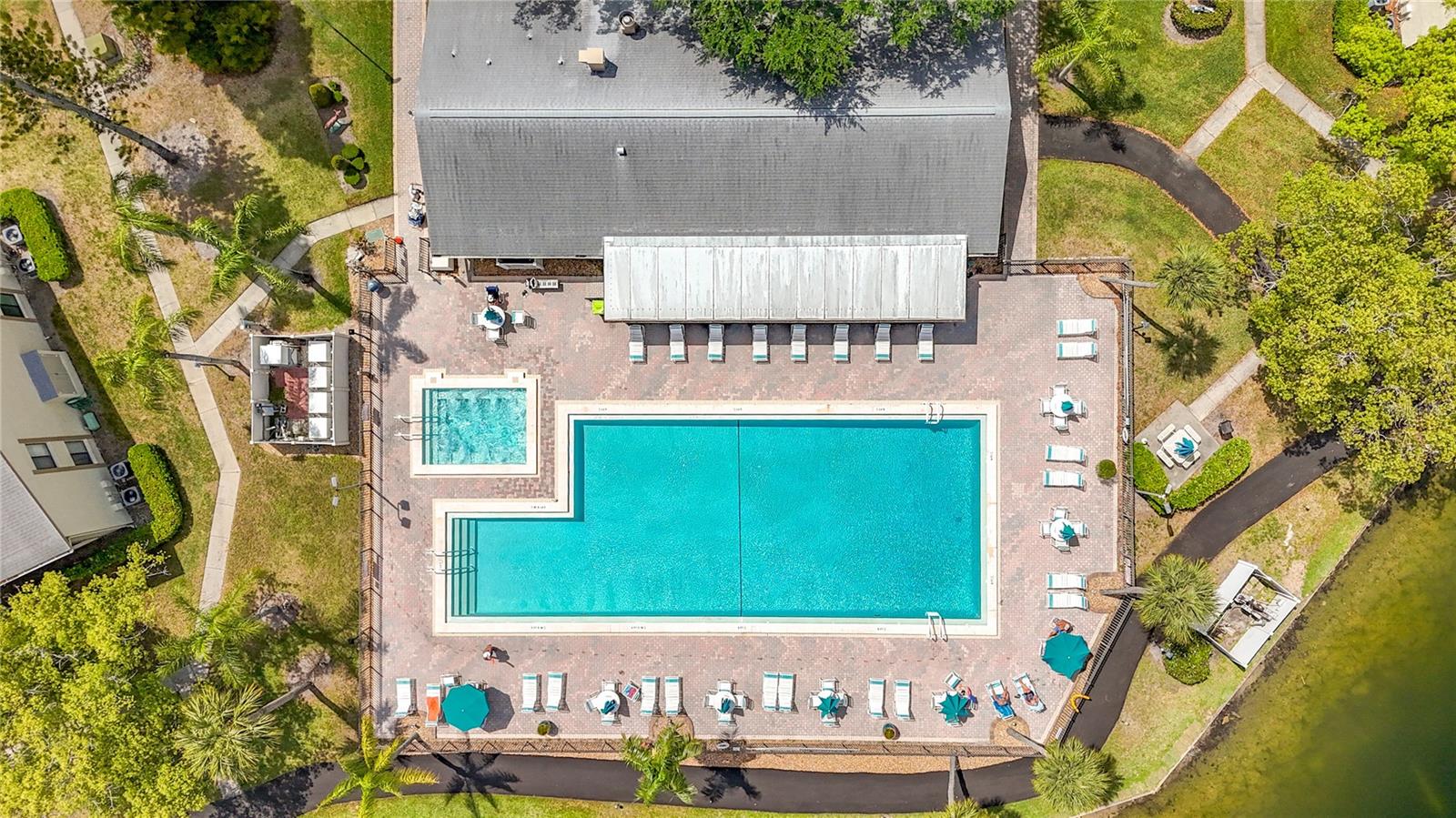 Image 44 of 53 For 1372 Pine Ridge Circle E H3