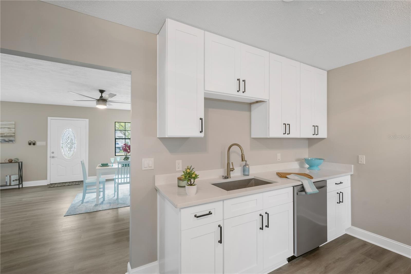 Image 16 of 37 For 7502 Lone Star Place