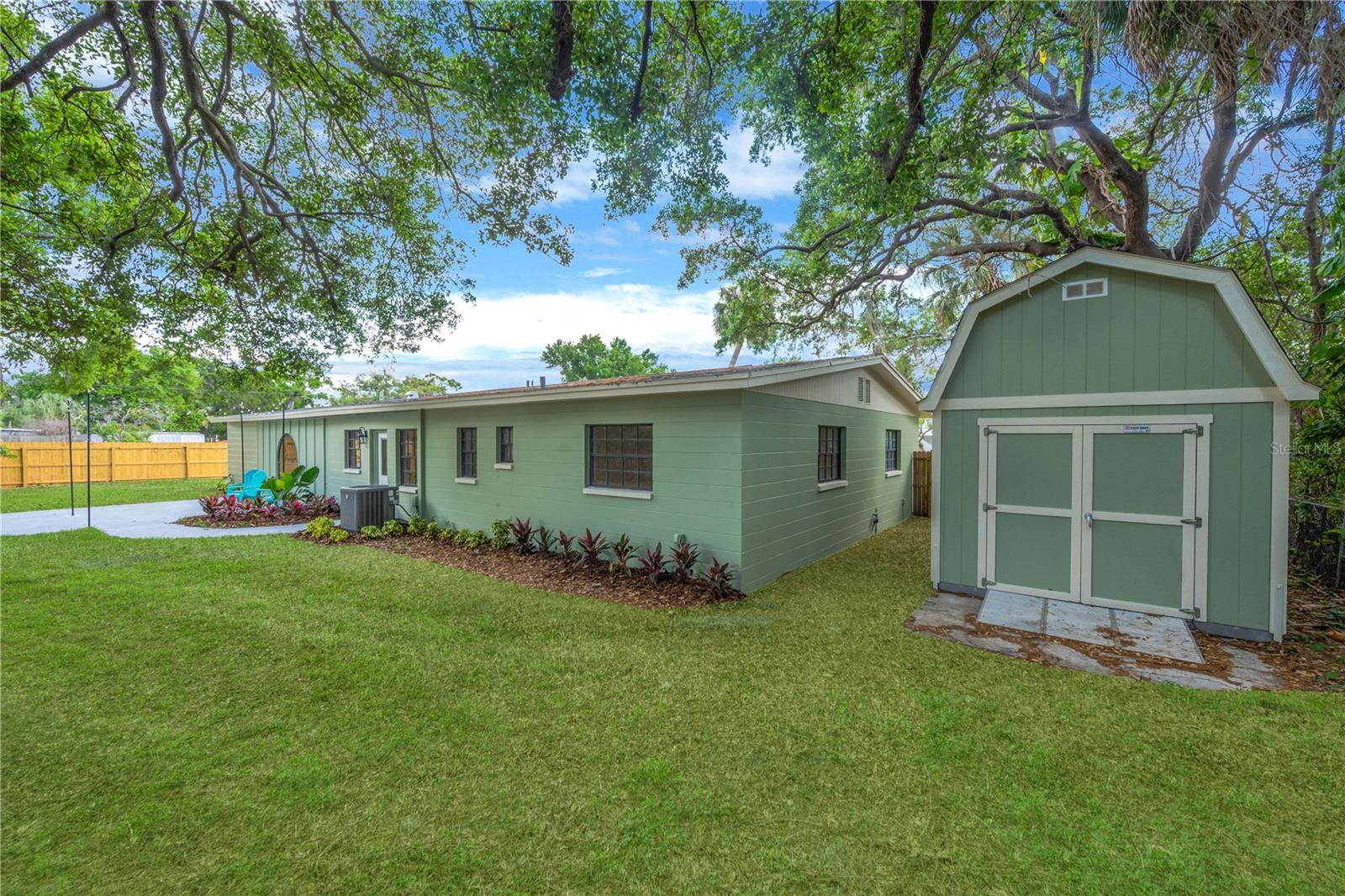 Image 18 of 37 For 7502 Lone Star Place