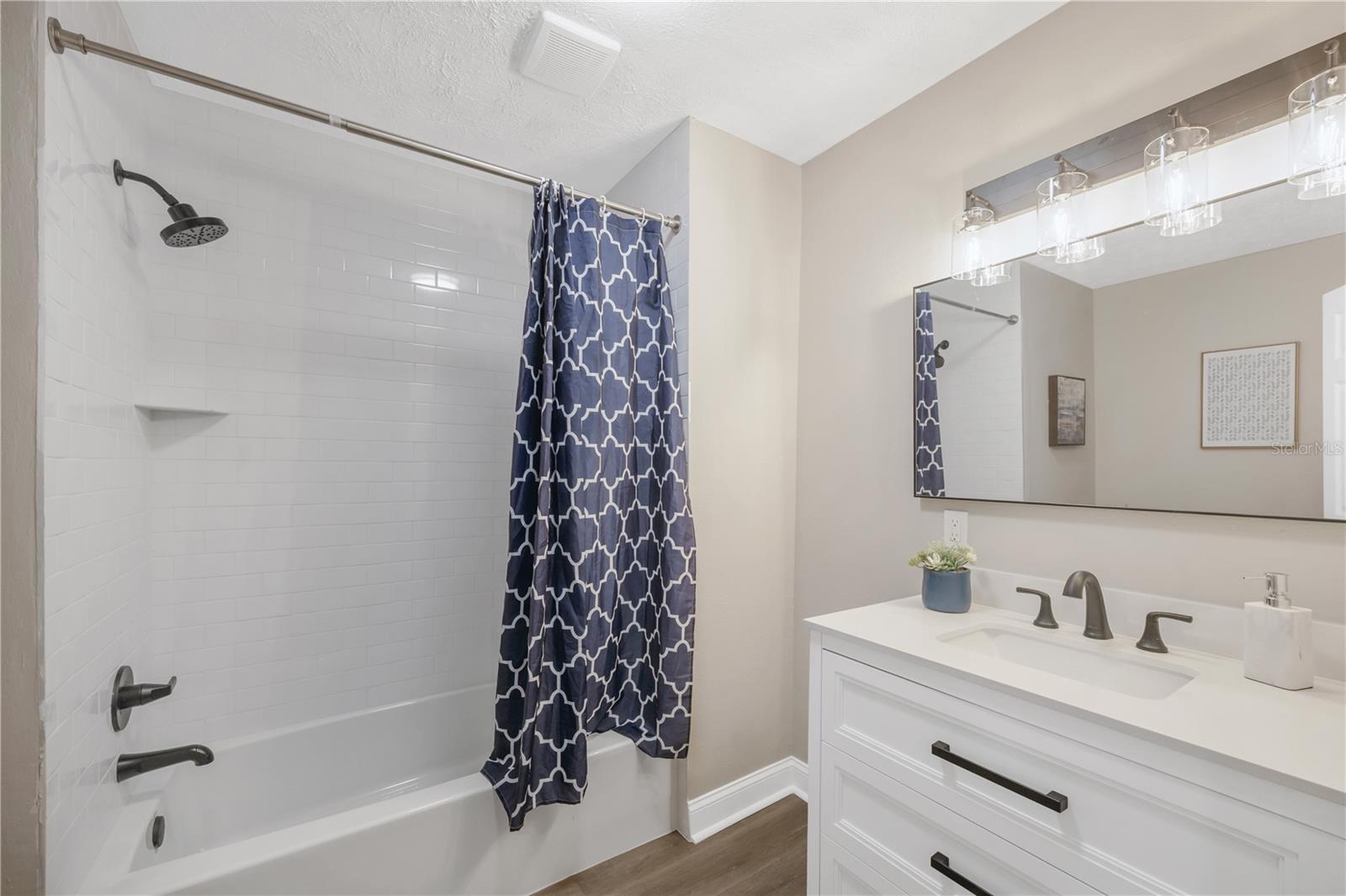 Image 24 of 37 For 7502 Lone Star Place