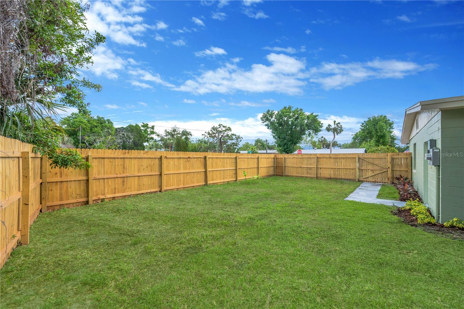 Image 25 of 37 For 7502 Lone Star Place