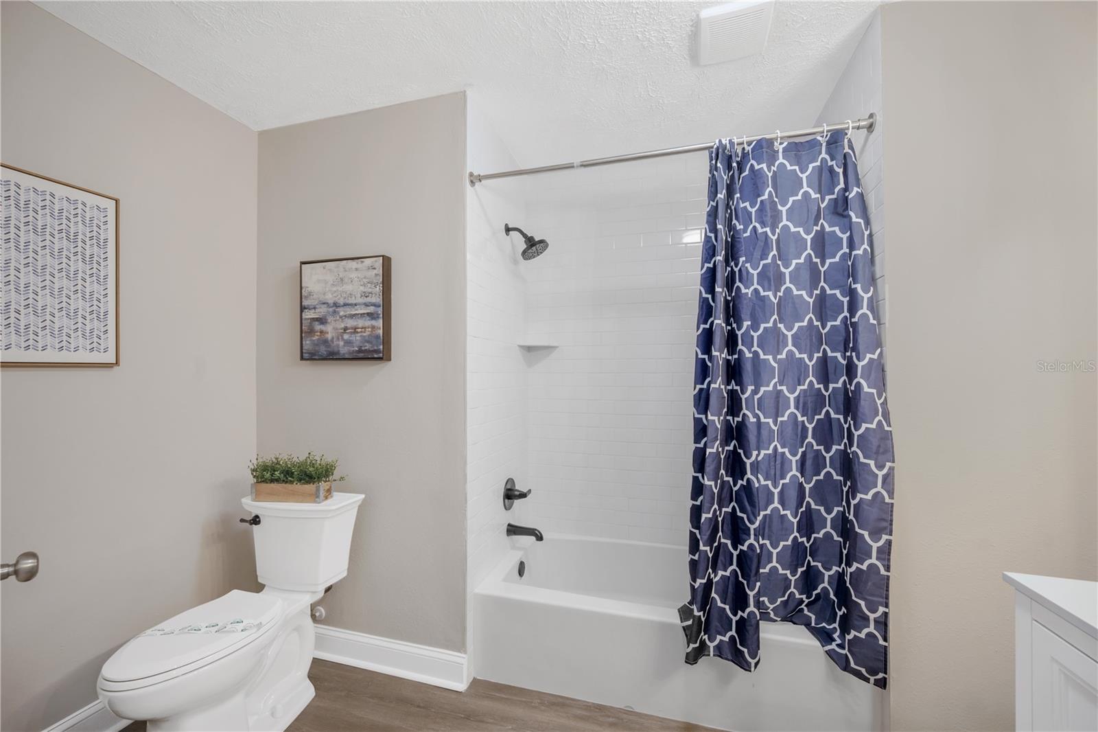 Image 26 of 37 For 7502 Lone Star Place