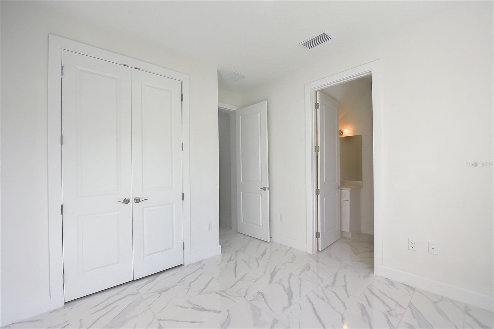 Image 24 of 48 For 3889 Walker Road