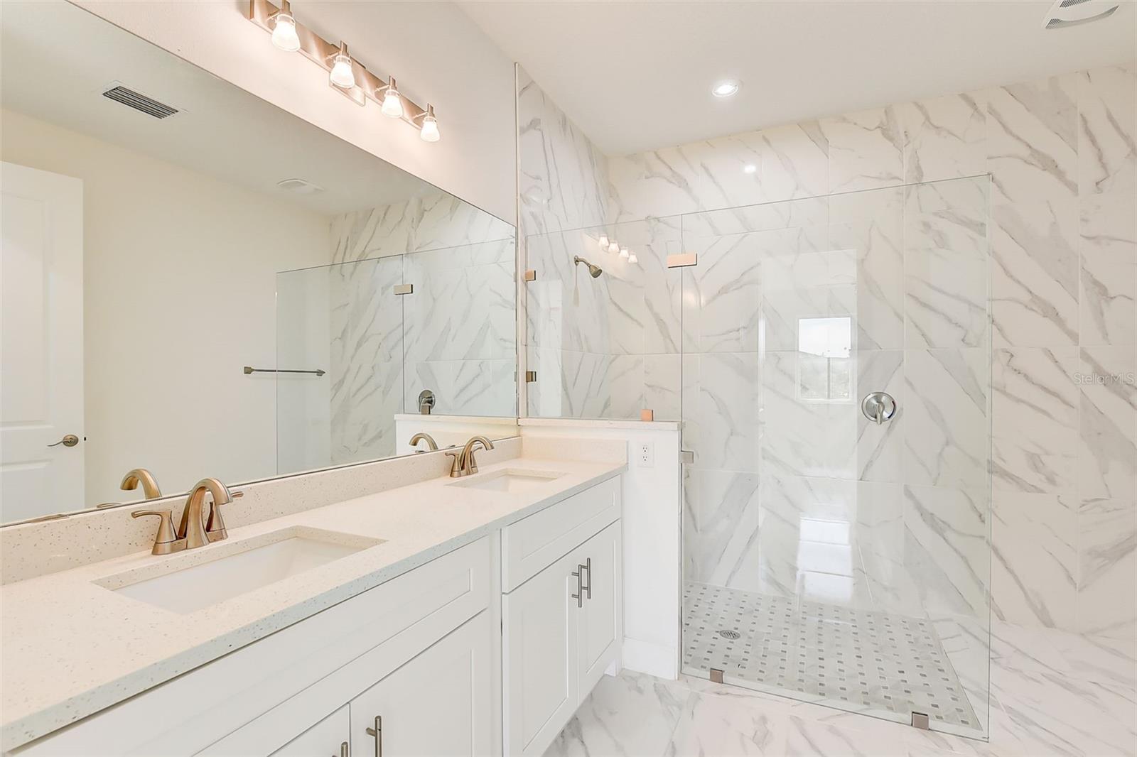 Image 27 of 48 For 3889 Walker Road