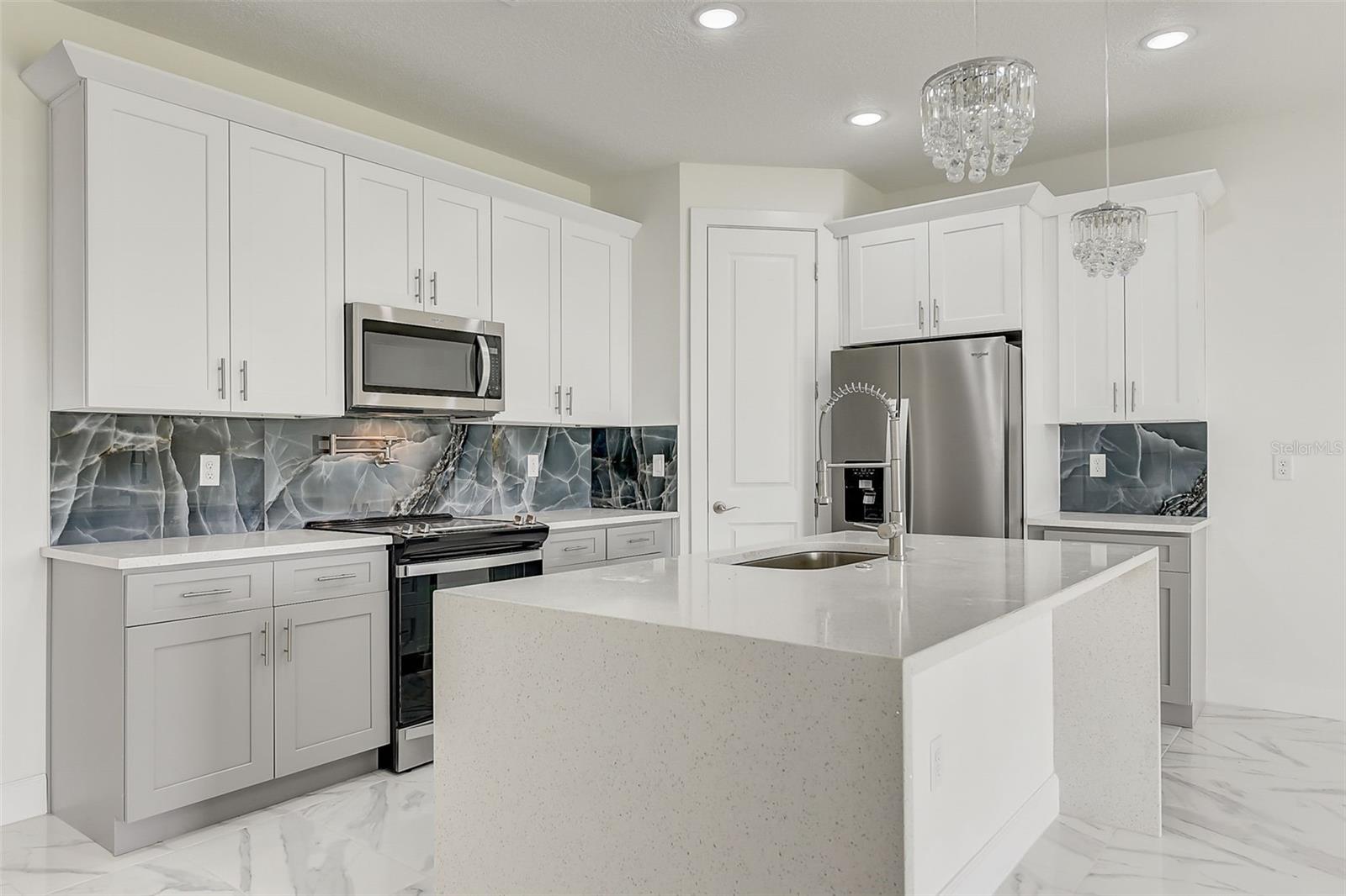 Image 9 of 48 For 3889 Walker Road