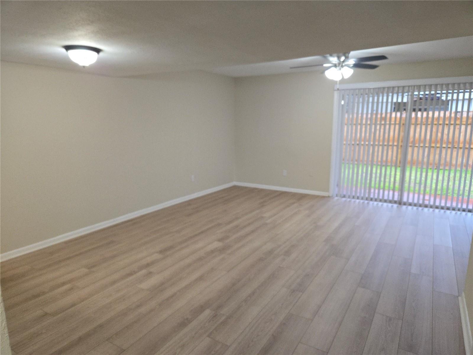 Image 5 of 11 For 140 Douglas Road W F