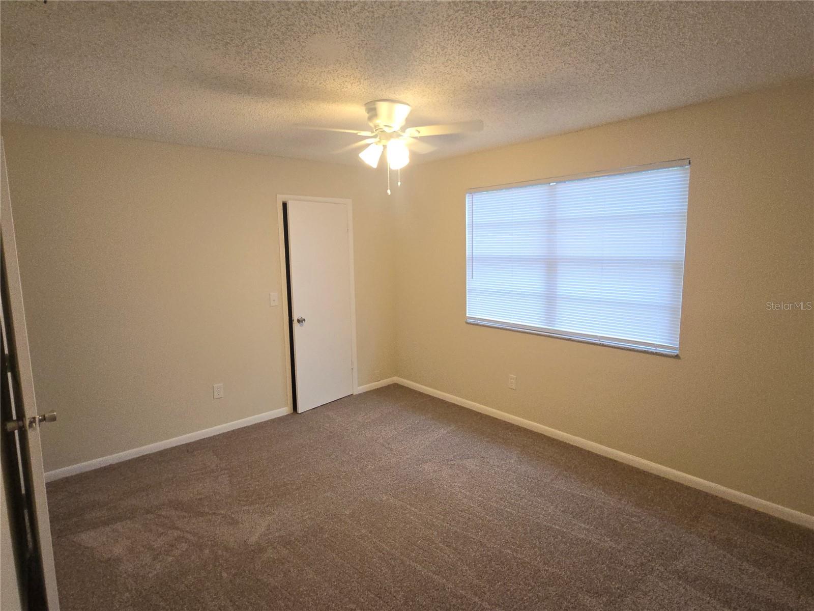 Image 8 of 11 For 140 Douglas Road W F