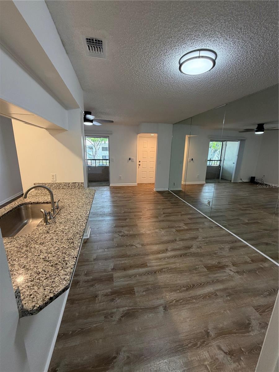 Image 10 of 22 For 4508 Oak Drive T72