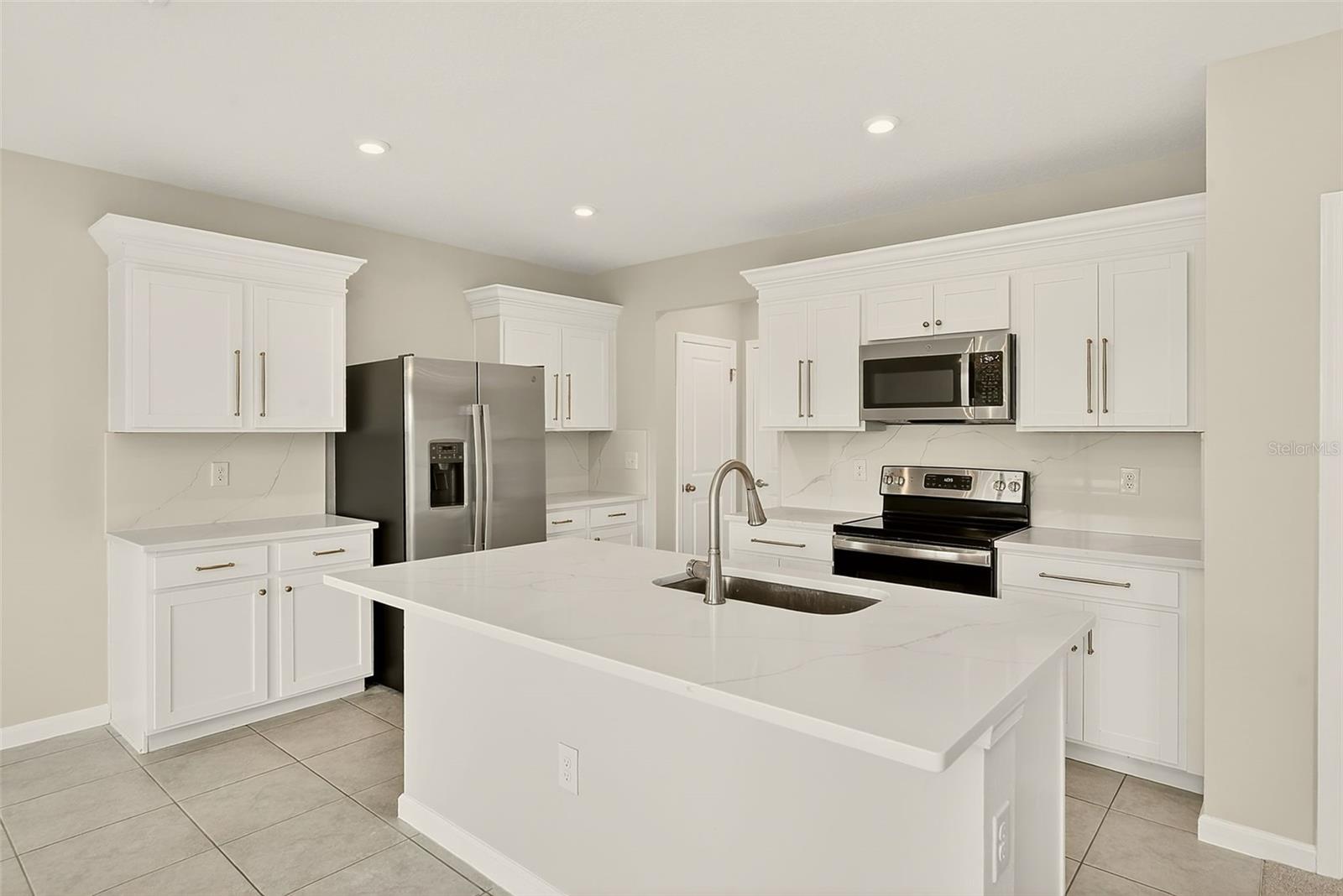 Image 17 of 56 For 35206 Brienne Street