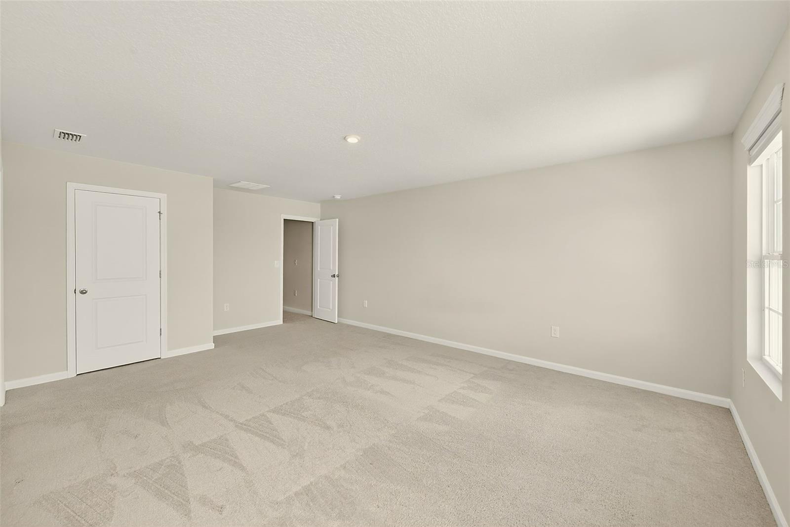 Image 28 of 56 For 35206 Brienne Street