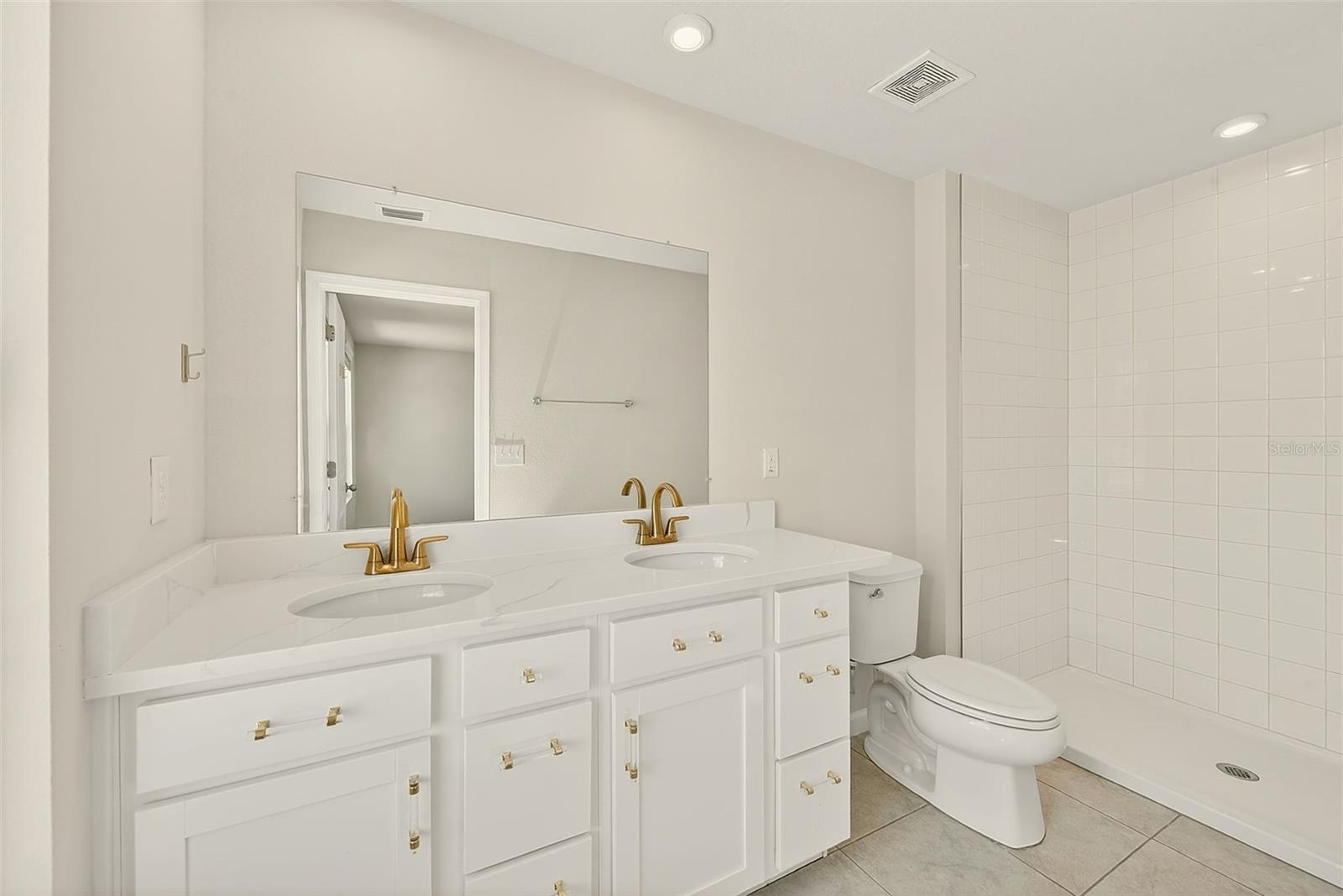 Image 29 of 56 For 35206 Brienne Street