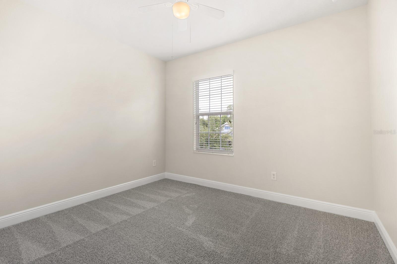 Image 27 of 48 For 6821 Park Strand Drive