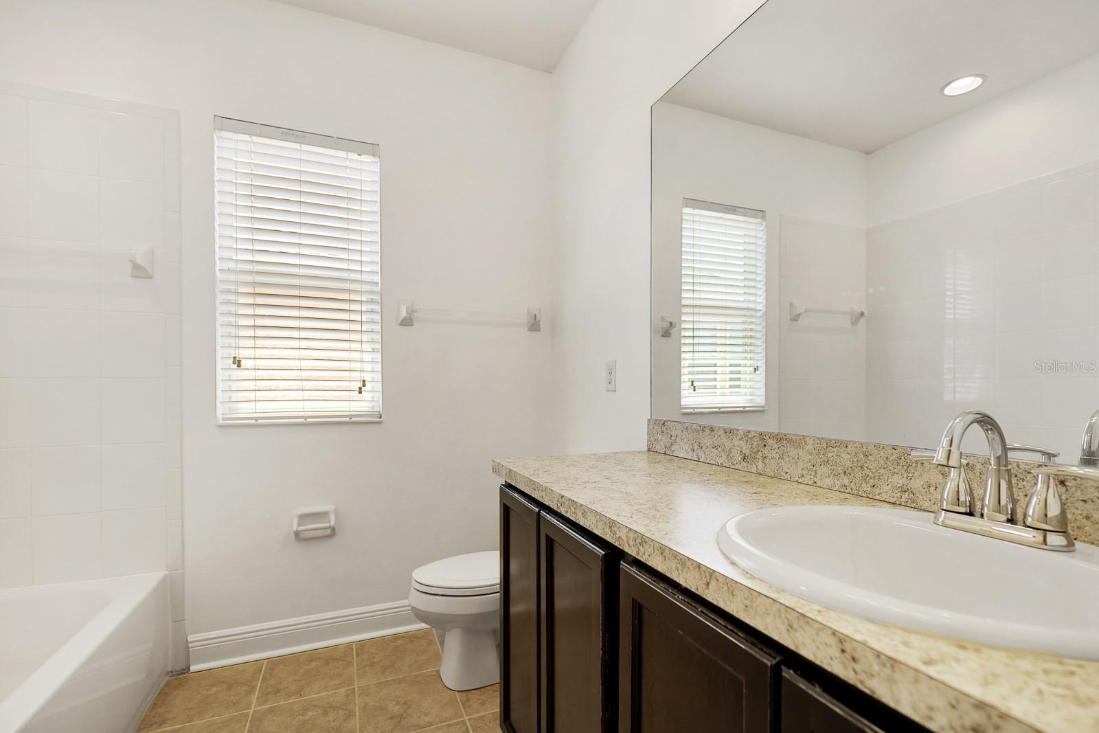 Image 29 of 48 For 6821 Park Strand Drive