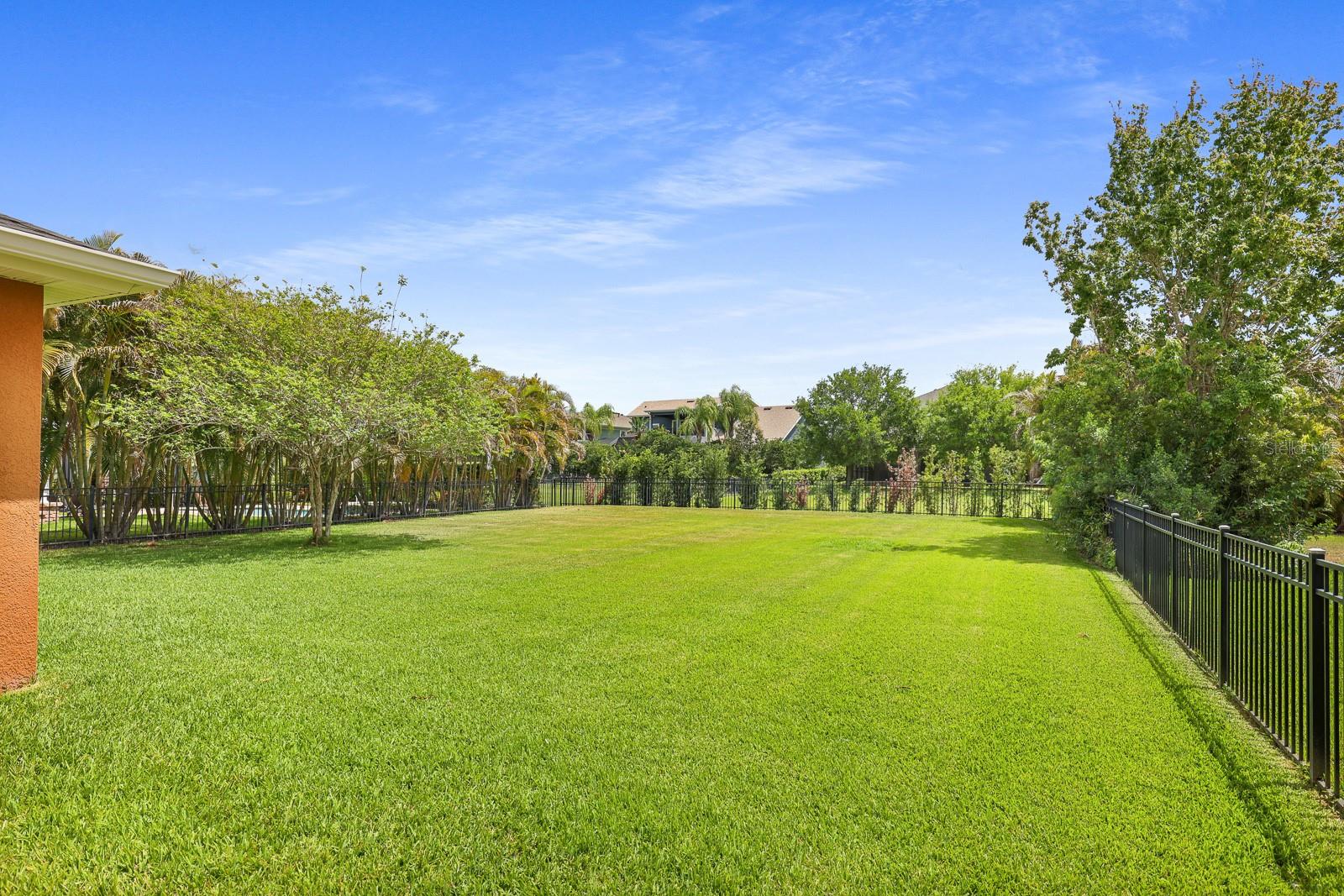 Image 33 of 48 For 6821 Park Strand Drive