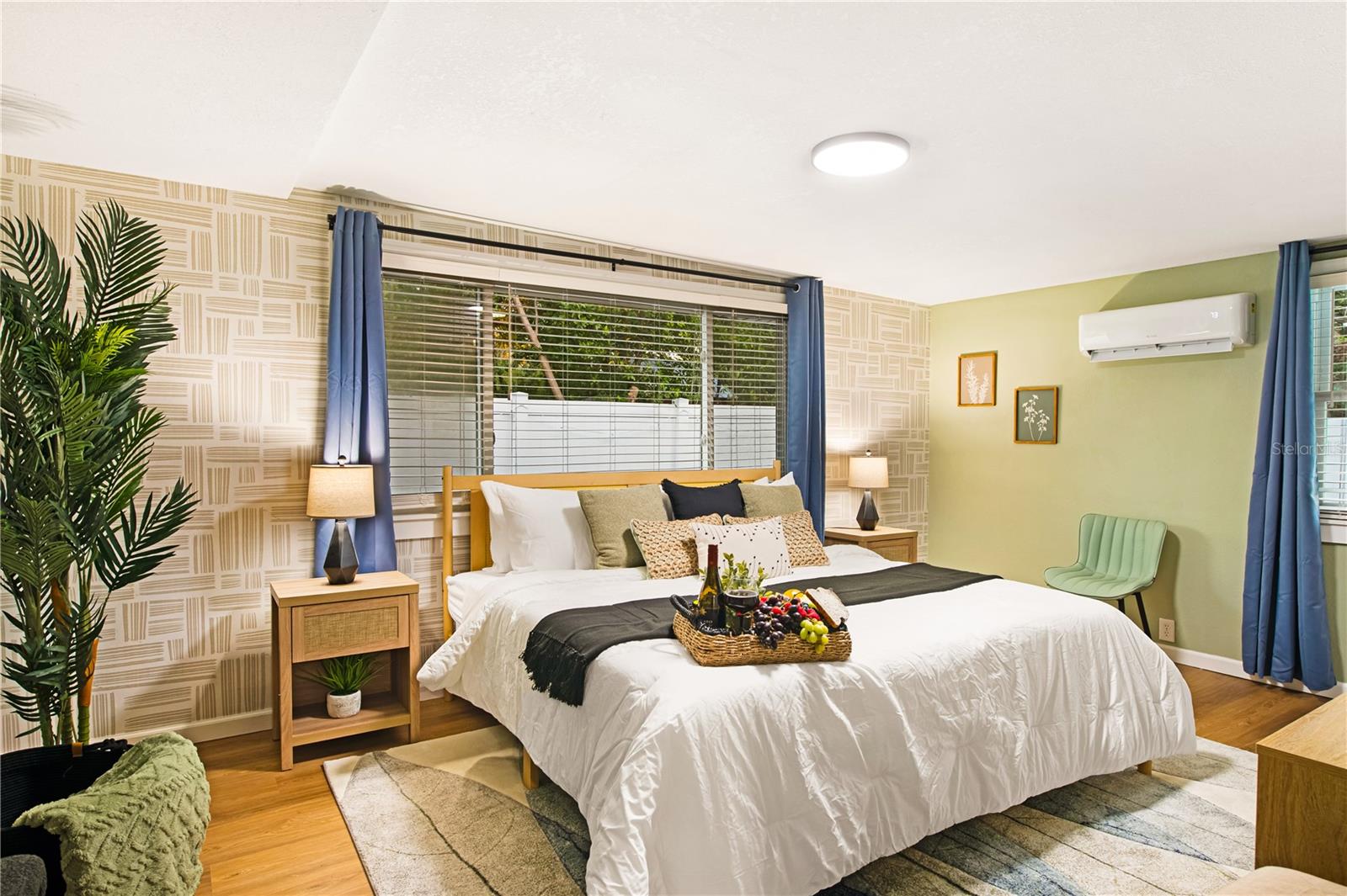 Image 21 of 42 For 1215 North Street