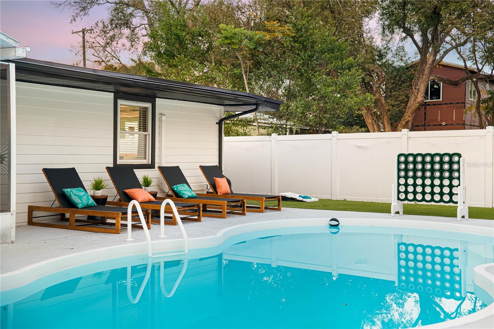 Image 31 of 42 For 1215 North Street