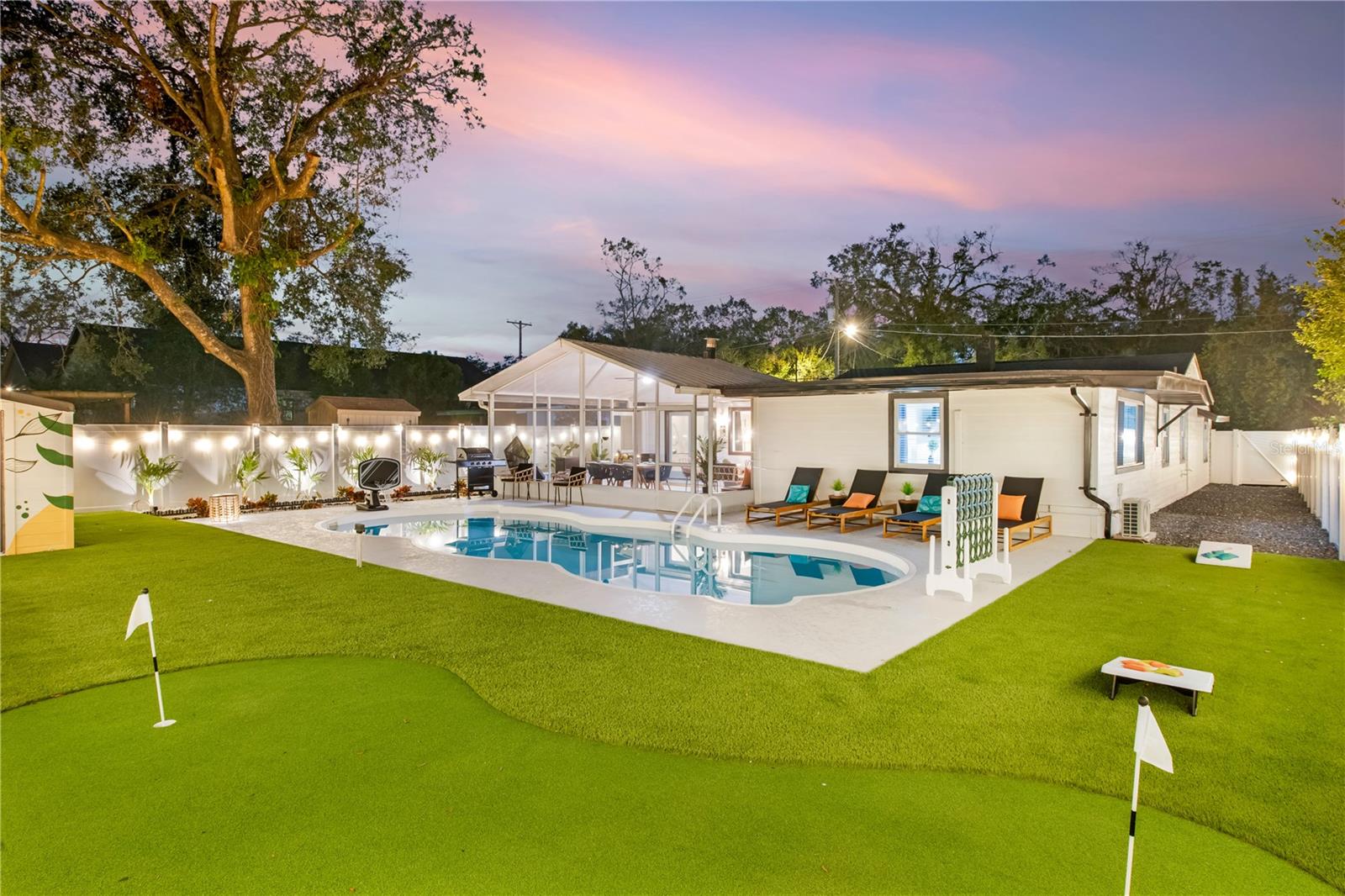 Image 37 of 42 For 1215 North Street