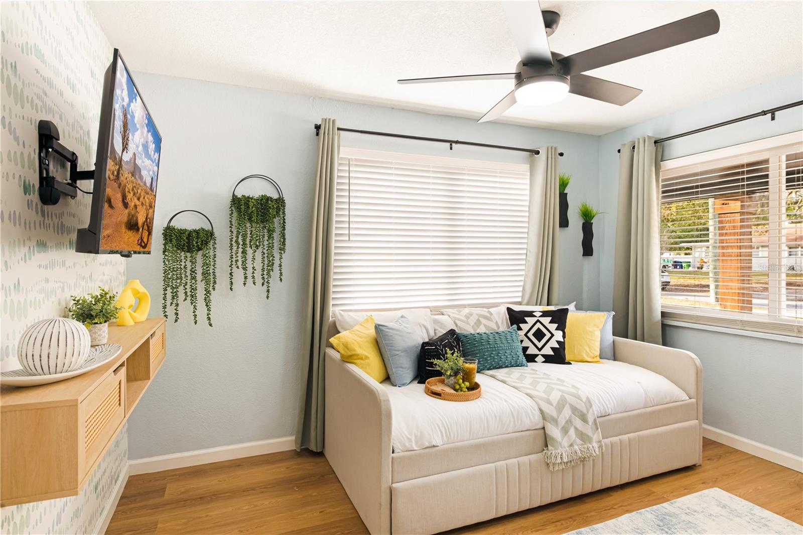 Image 4 of 42 For 1215 North Street