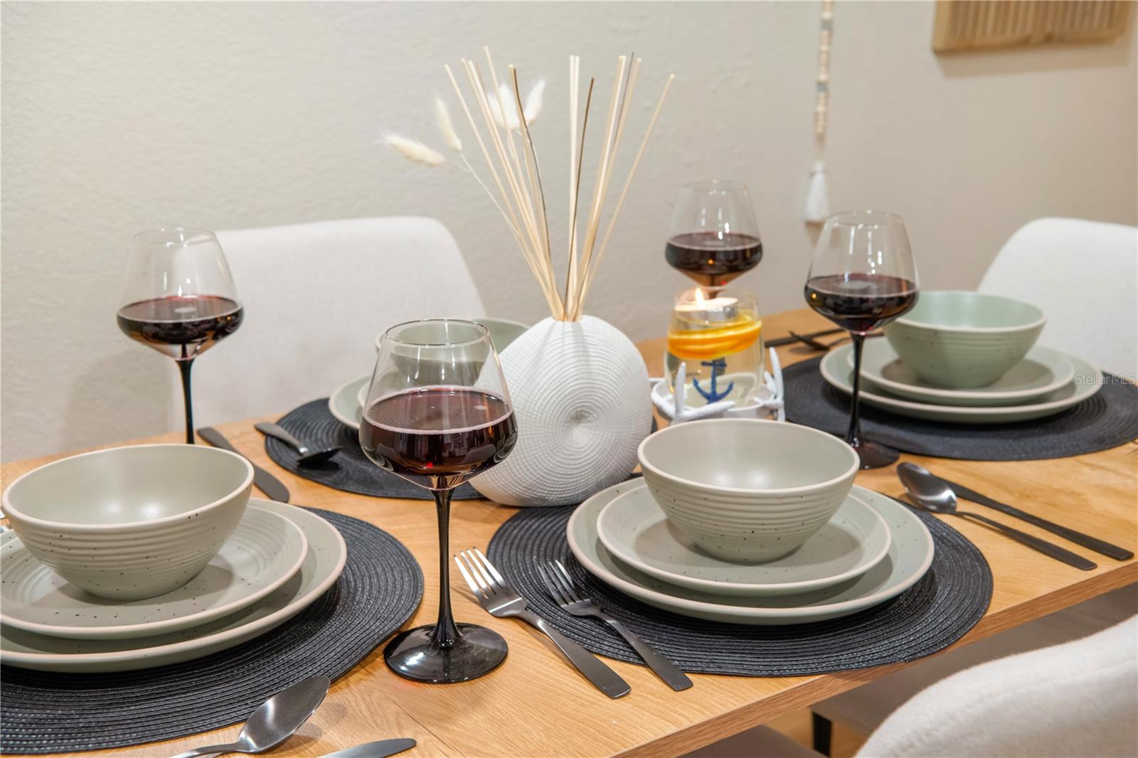 Image 40 of 42 For 1215 North Street