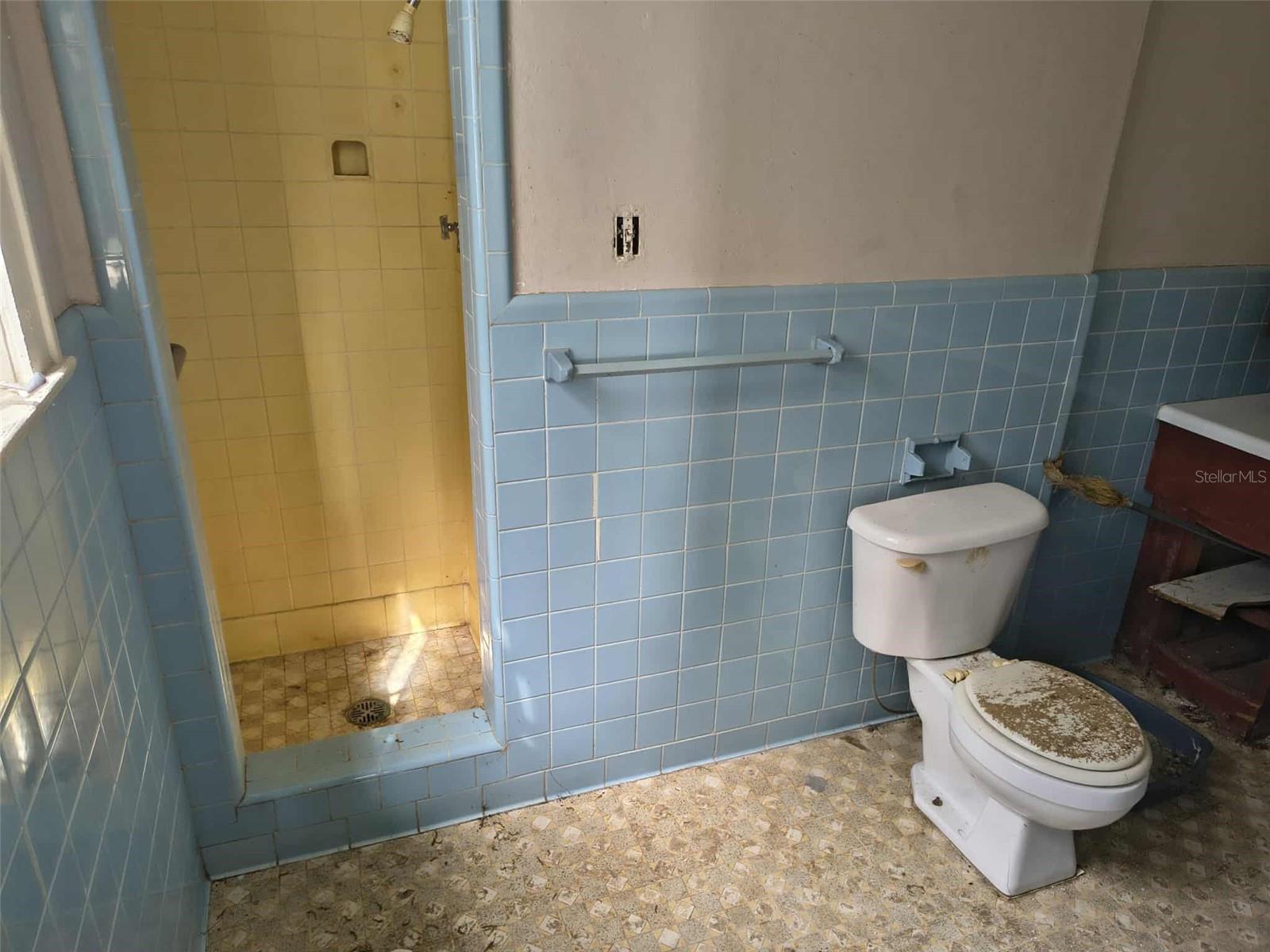 Image 20 of 30 For 15 Lake Howard Drive Nw