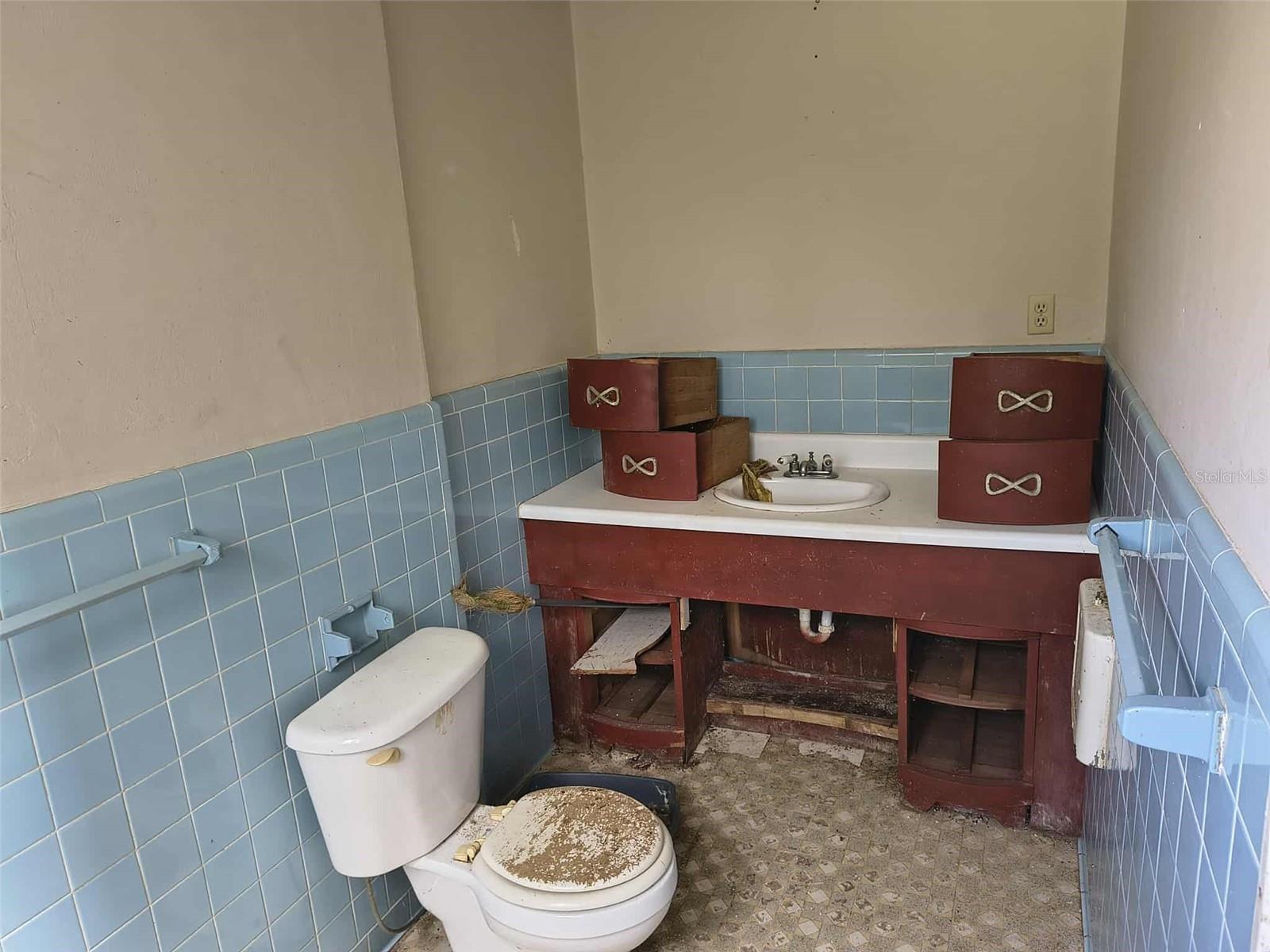 Image 21 of 30 For 15 Lake Howard Drive Nw