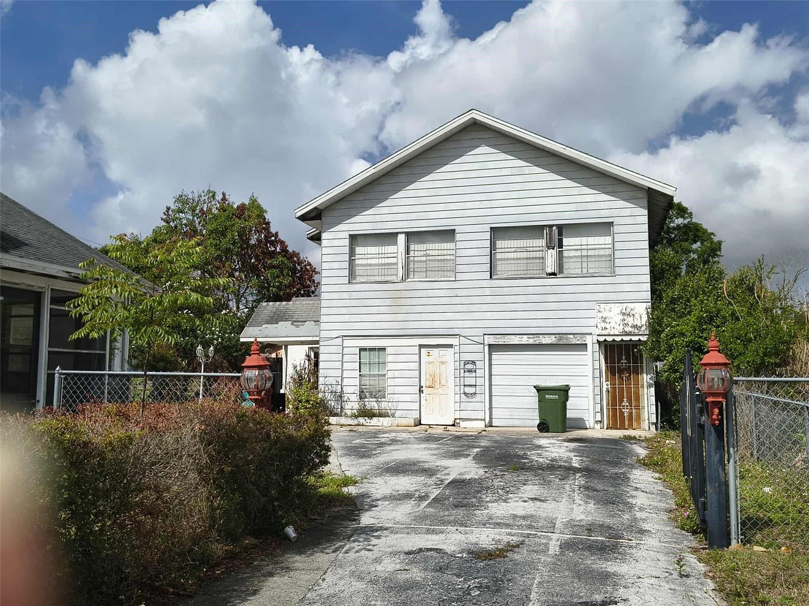 Image 3 of 30 For 15 Lake Howard Drive Nw