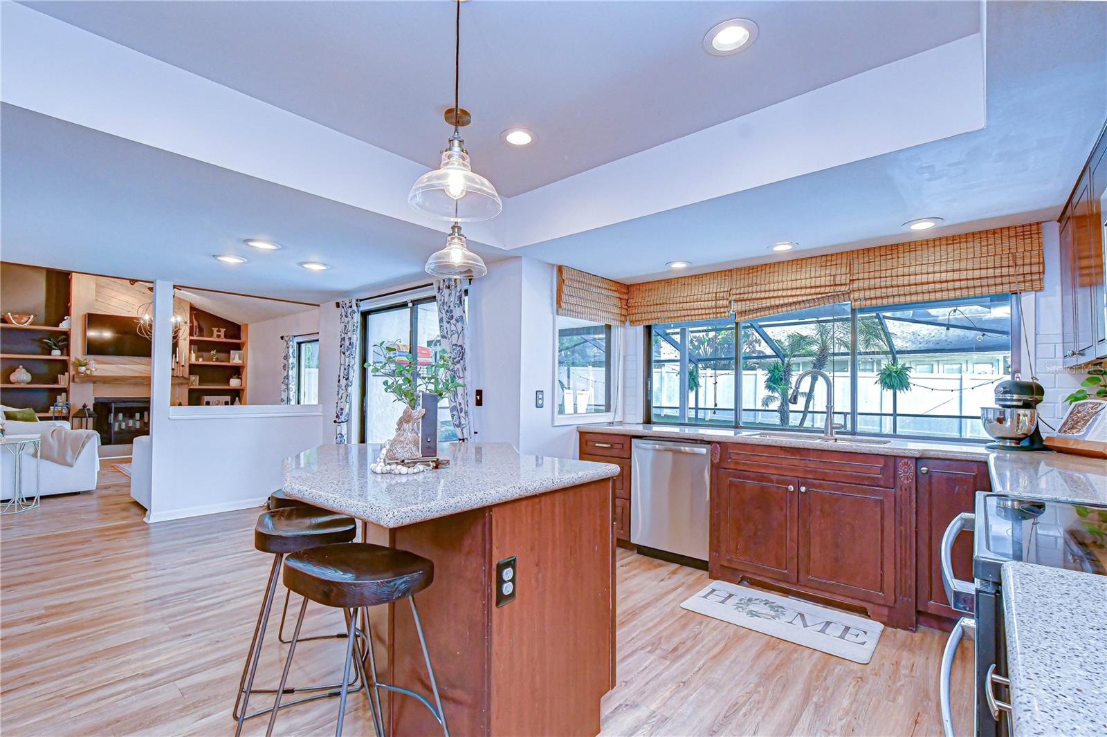 Image 13 of 32 For 819 Bluegrass Lane