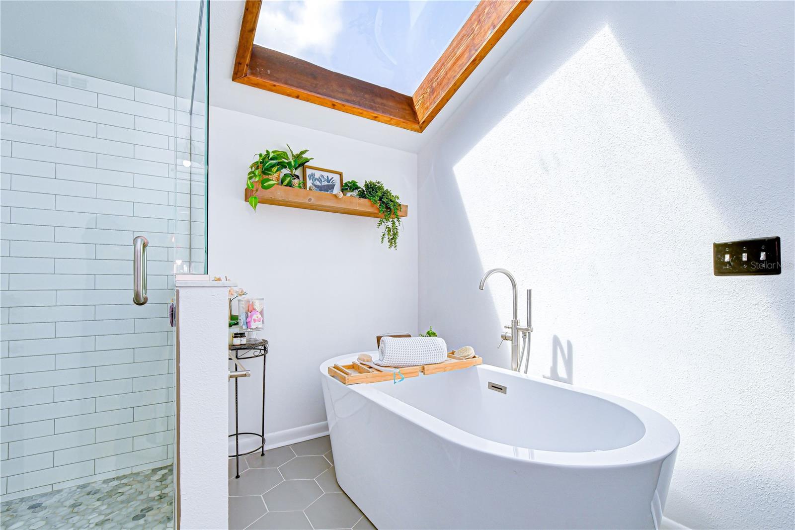 Image 20 of 32 For 819 Bluegrass Lane