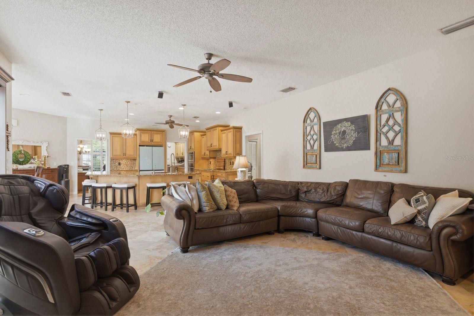 Image 17 of 65 For 2016 Swan Lane