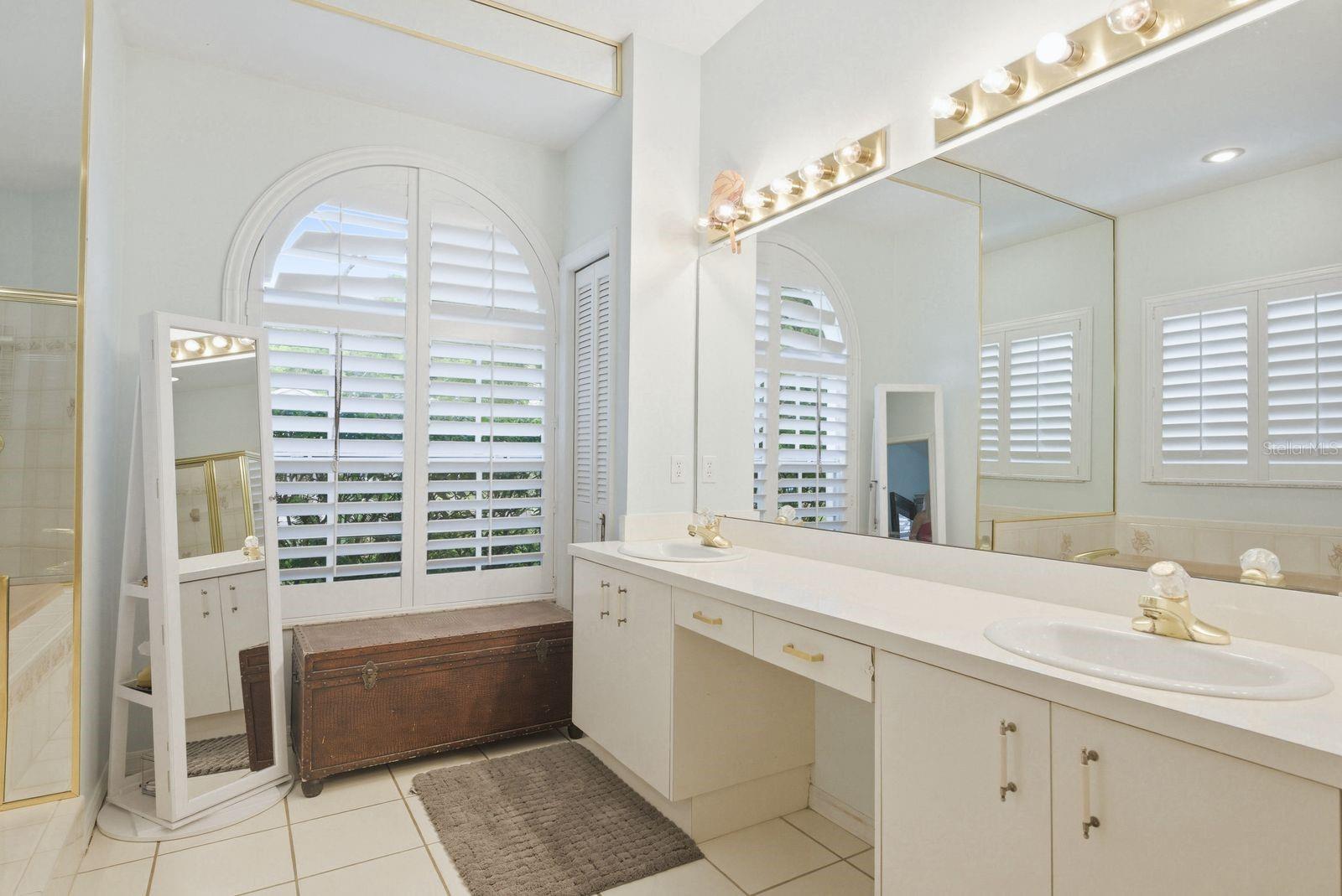 Image 29 of 65 For 2016 Swan Lane