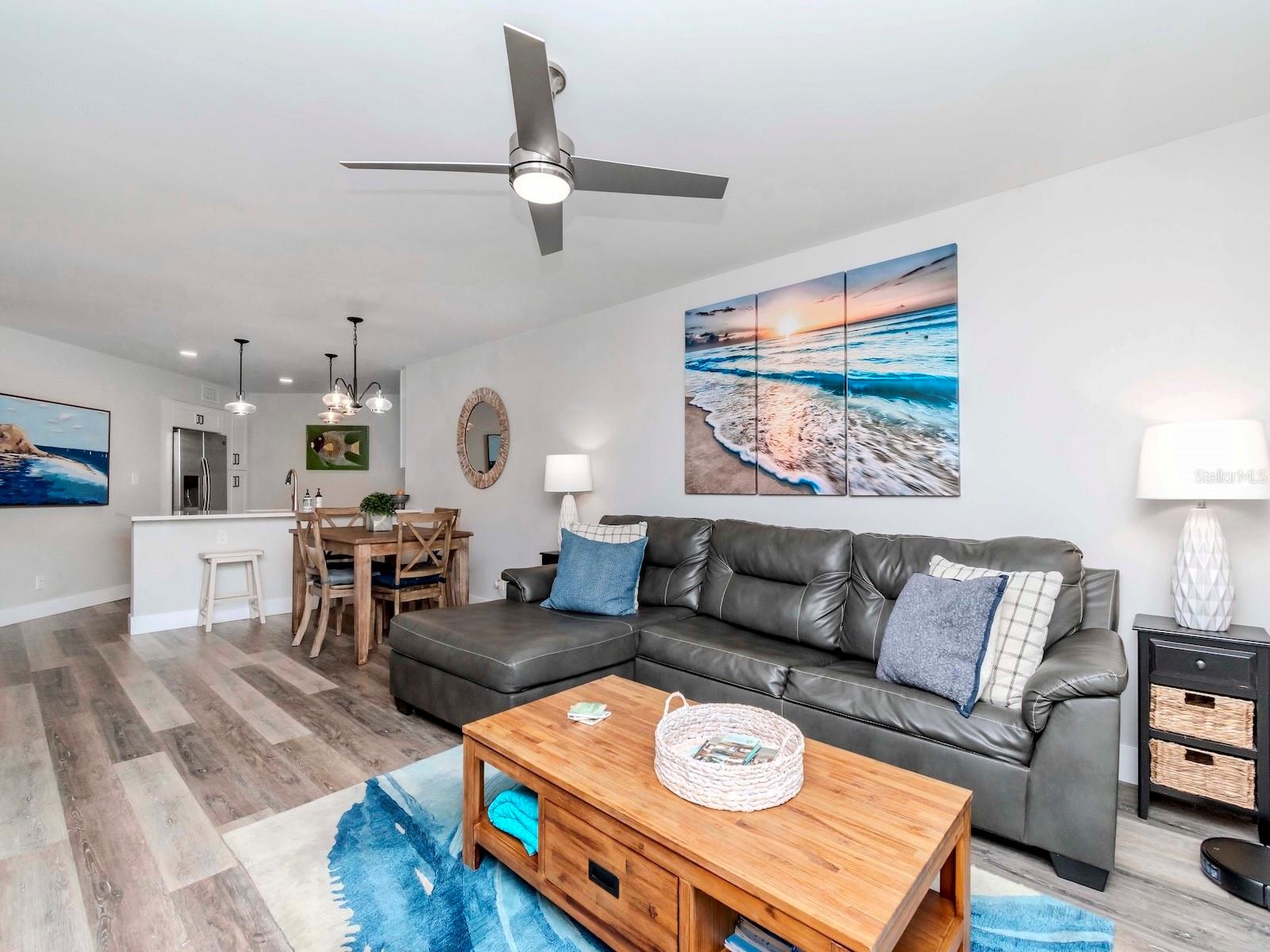 Image 15 of 49 For 6100 Bahia Del Mar Circle 102