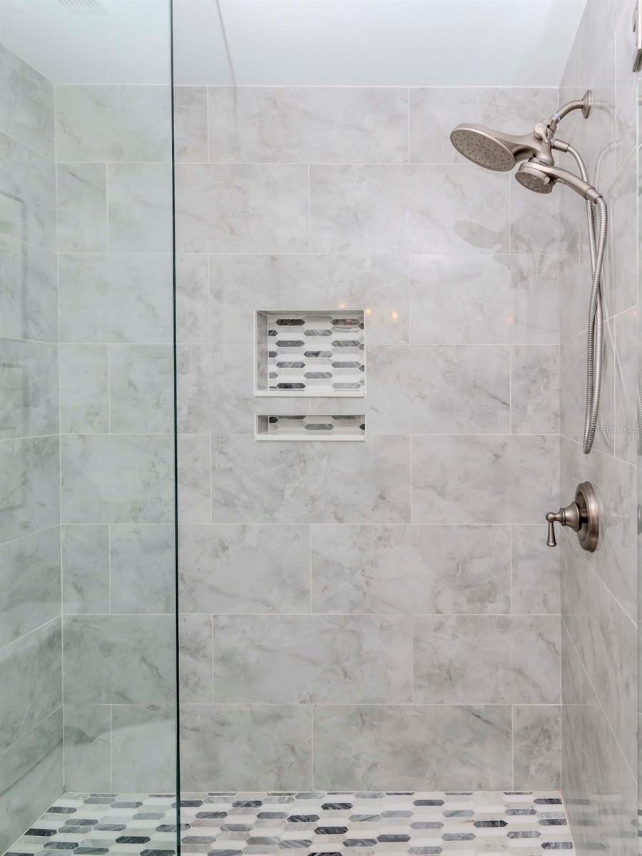 Image 22 of 49 For 6100 Bahia Del Mar Circle 102