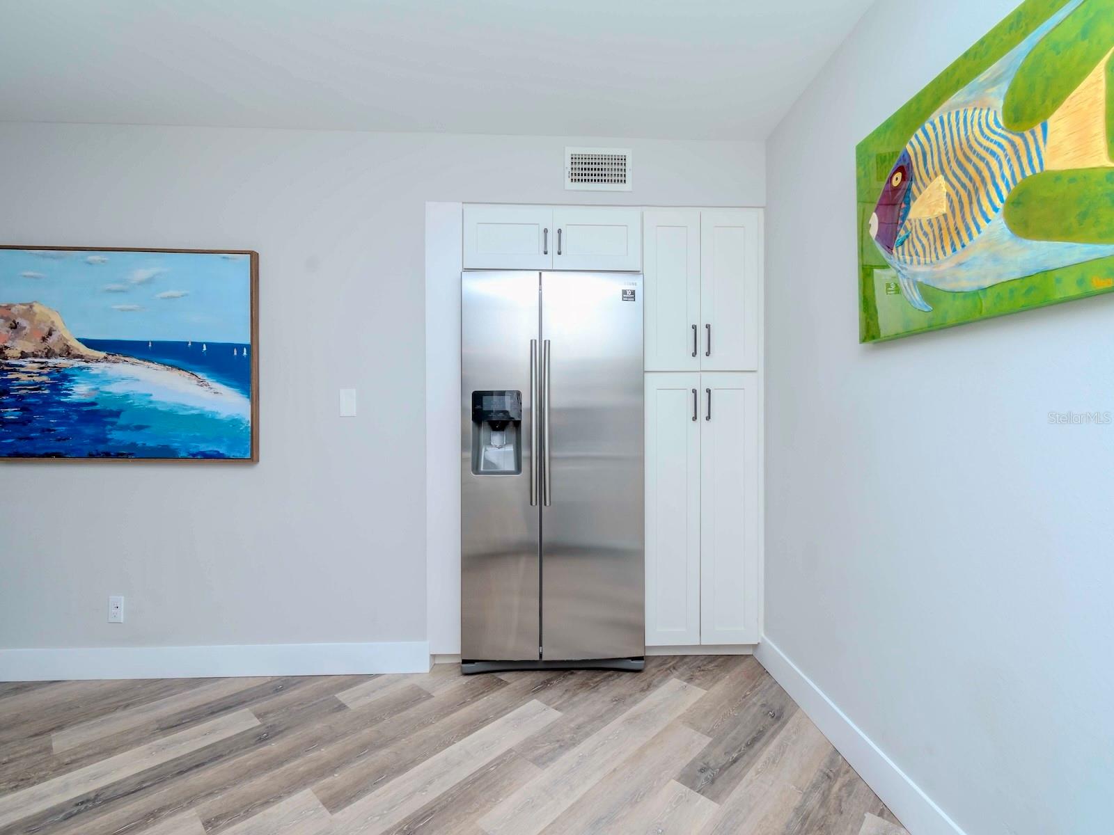 Image 8 of 49 For 6100 Bahia Del Mar Circle 102