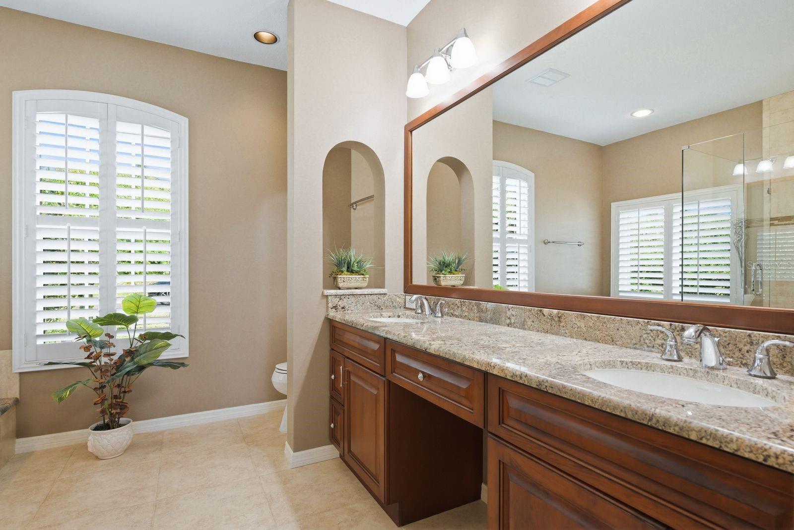 Image 21 of 38 For 537 Belted Kingfisher Drive N