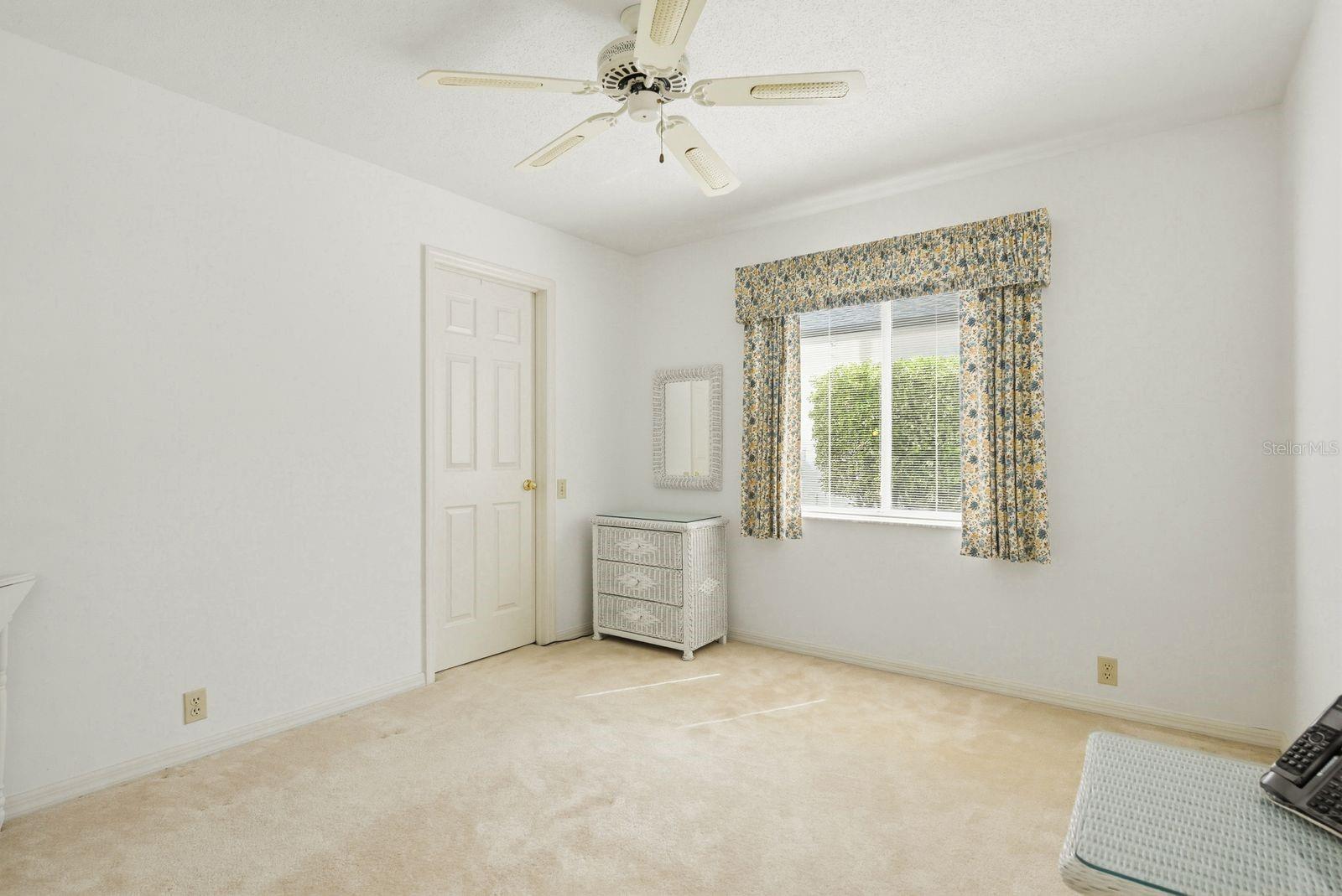 Image 27 of 38 For 537 Belted Kingfisher Drive N