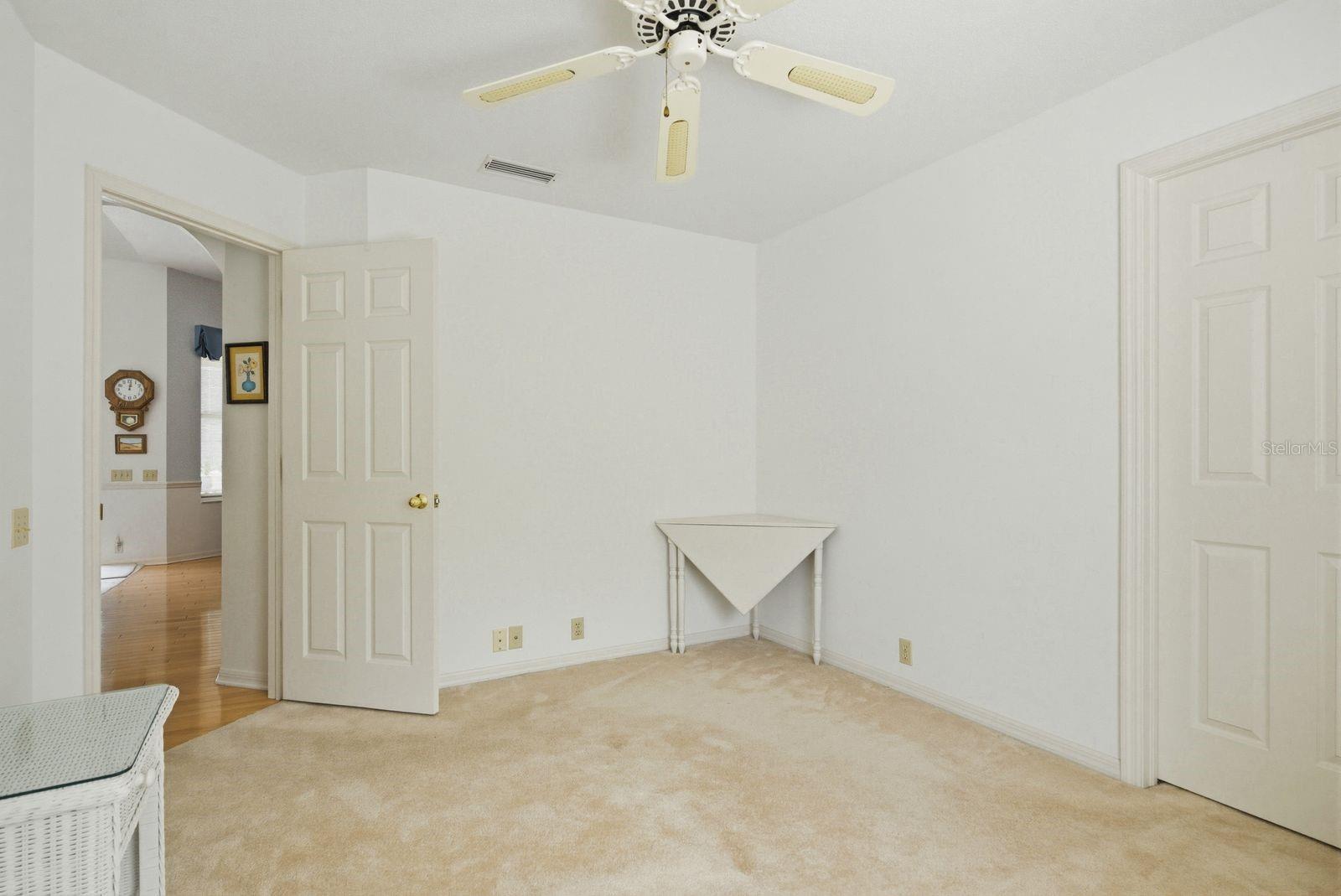 Image 28 of 38 For 537 Belted Kingfisher Drive N