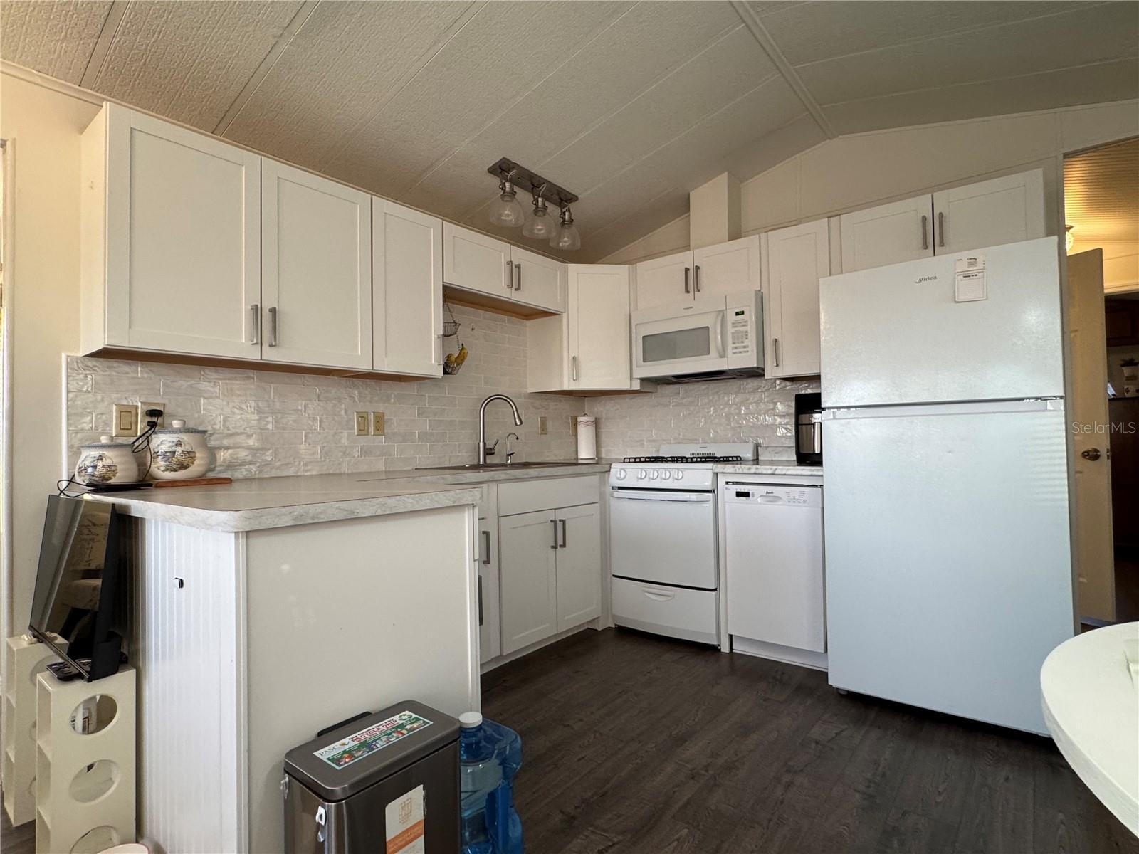 Image 11 of 26 For 35101 Condominium Boulevard 239