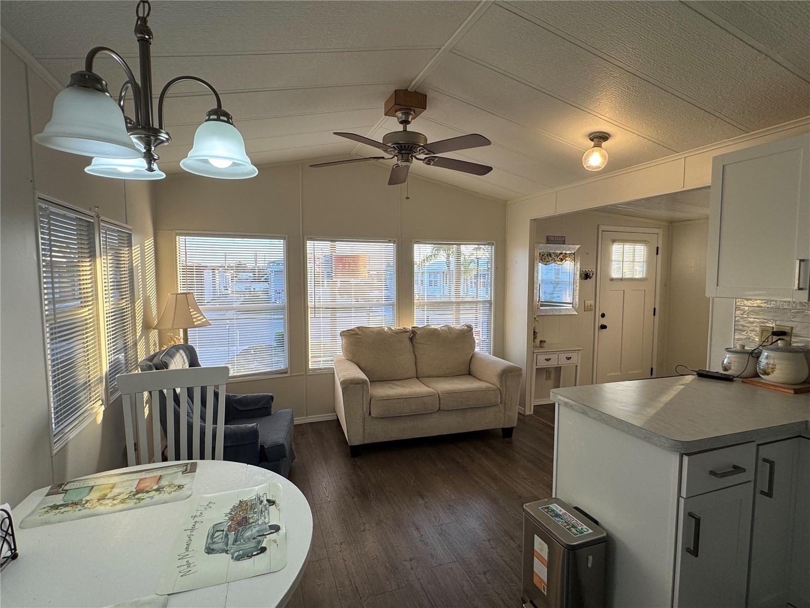 Image 15 of 26 For 35101 Condominium Boulevard 239