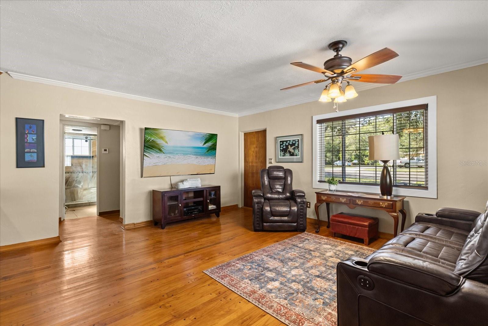 Image 3 of 21 For 4237 Dr Martin Luther King Jr Street N