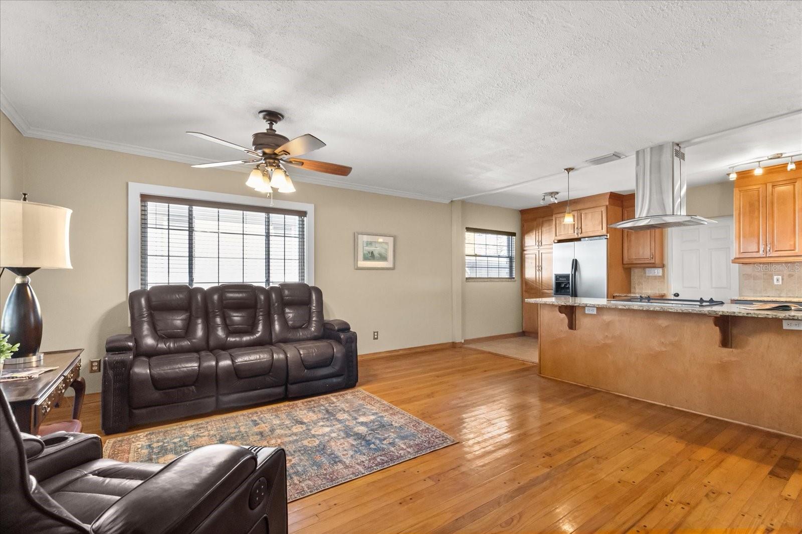 Image 4 of 21 For 4237 Dr Martin Luther King Jr Street N