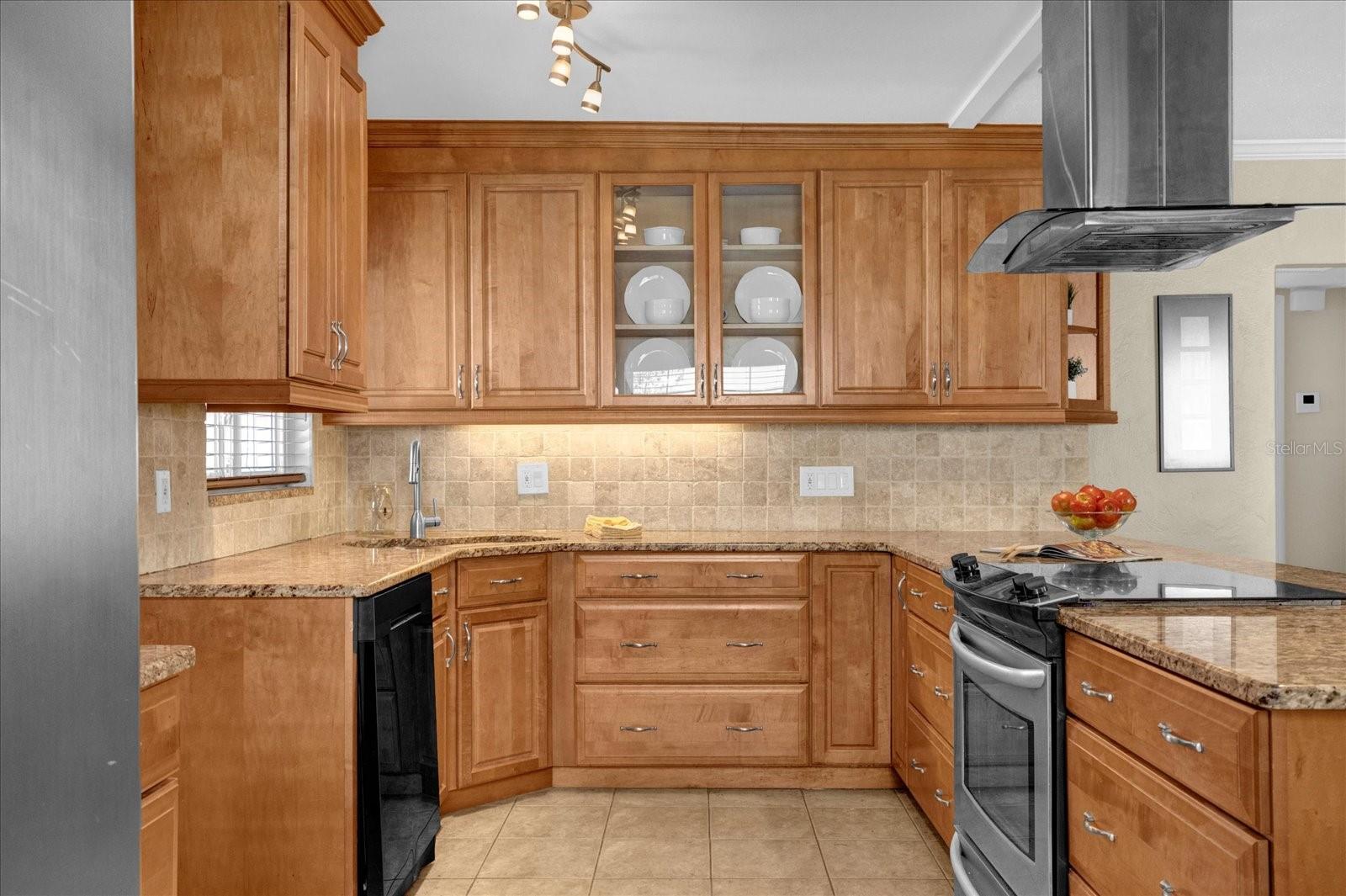 Image 7 of 21 For 4237 Dr Martin Luther King Jr Street N