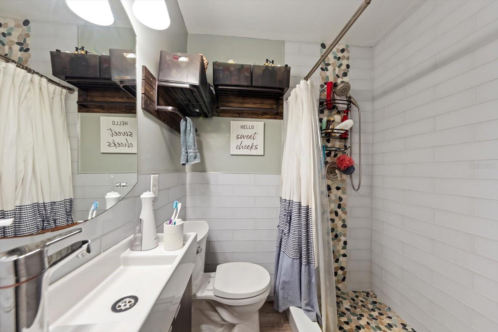 Image 14 of 25 For 9940 108th Street