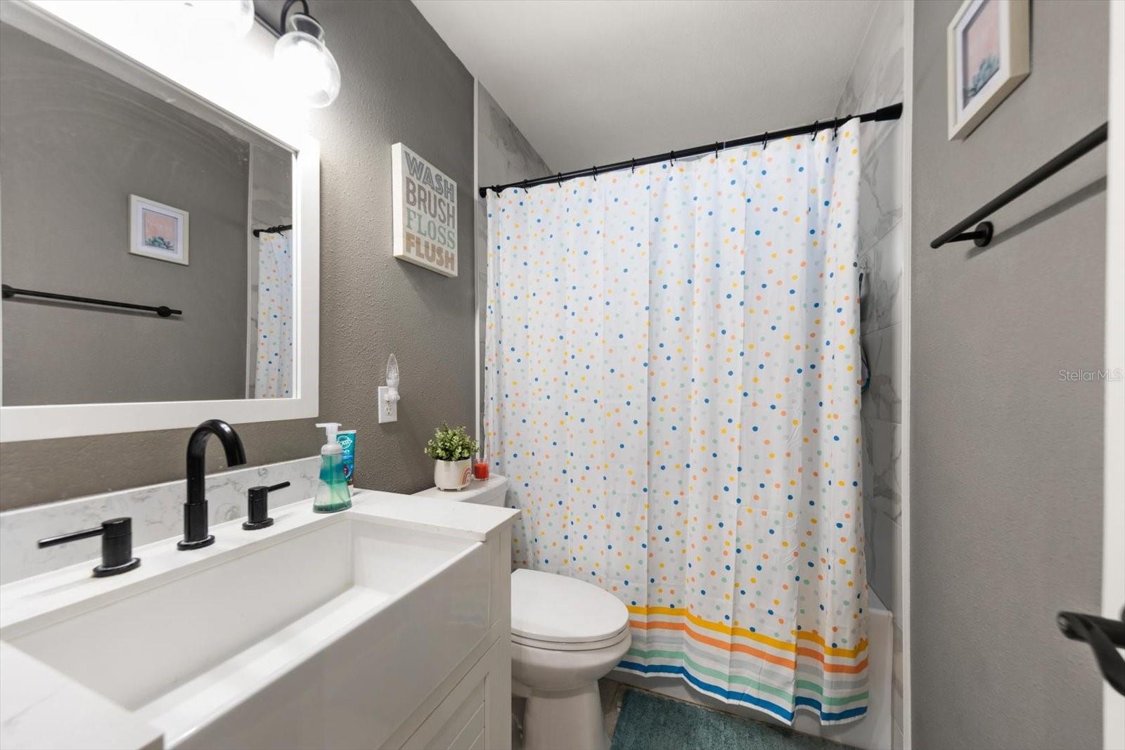 Image 16 of 25 For 9940 108th Street