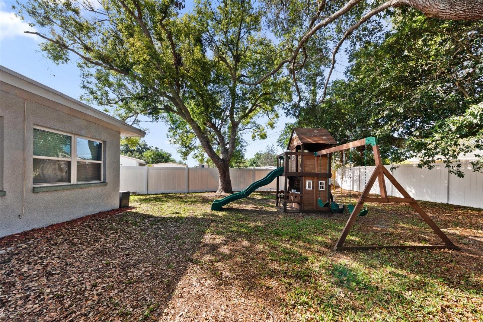 Image 25 of 25 For 9940 108th Street