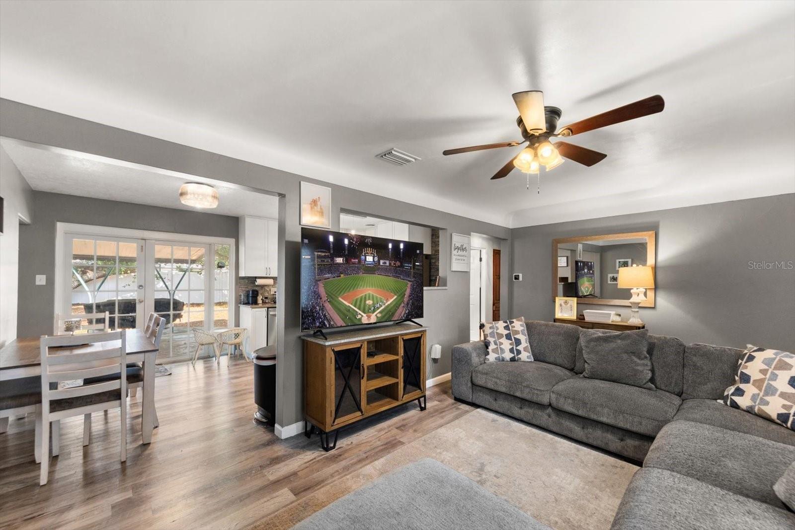 Image 3 of 25 For 9940 108th Street