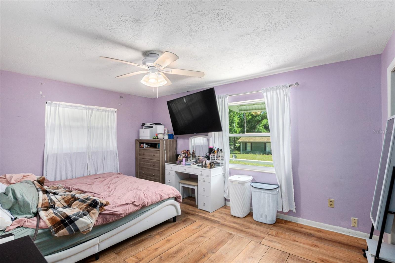 Listing photo id 5 for 210 Red Rose Lane