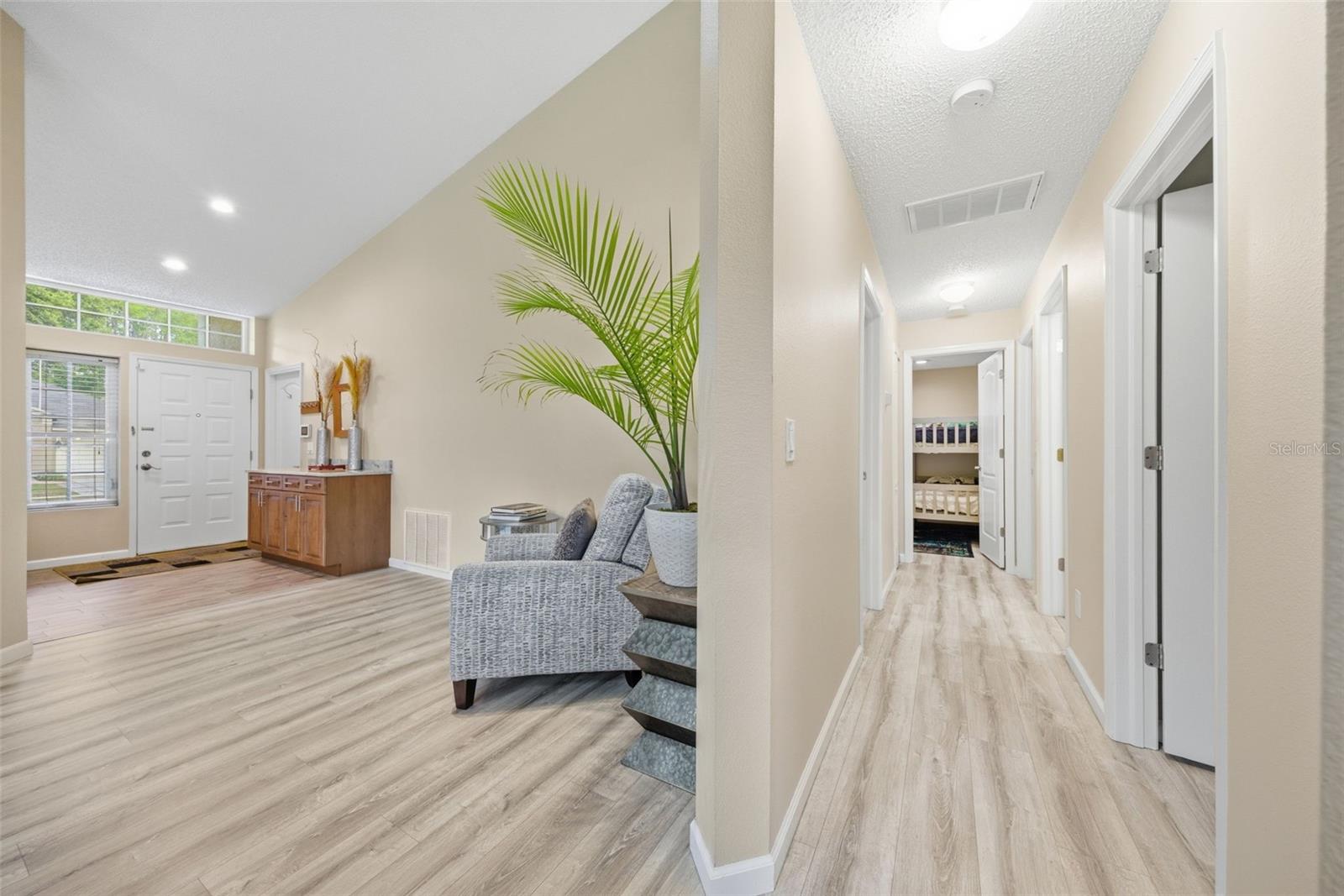 Image 16 of 50 For 4852 Ridgemoor Circle