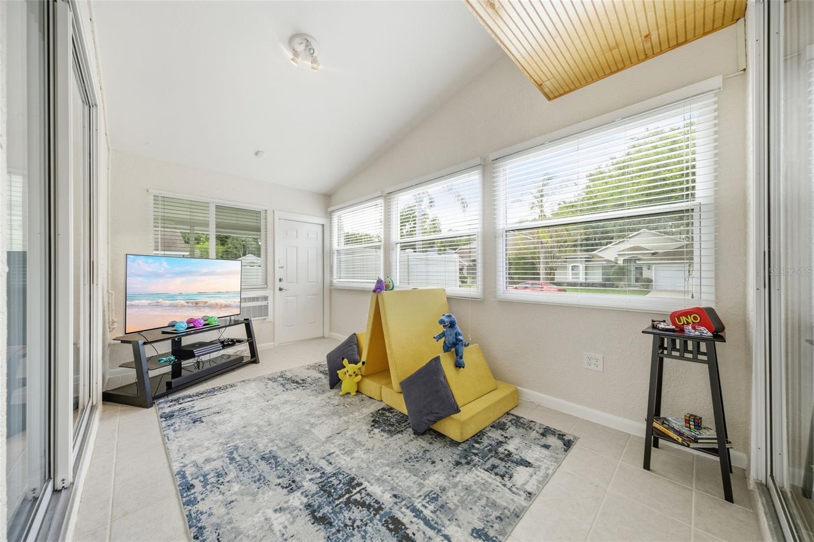 Image 22 of 50 For 4852 Ridgemoor Circle