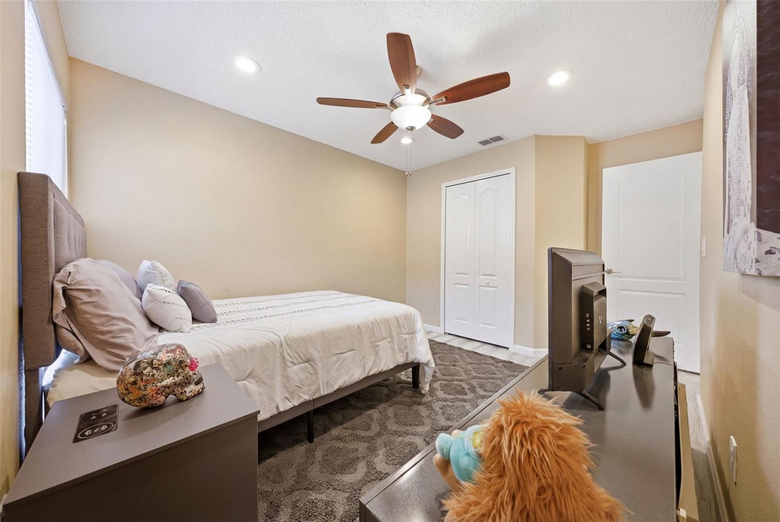 Image 24 of 50 For 4852 Ridgemoor Circle