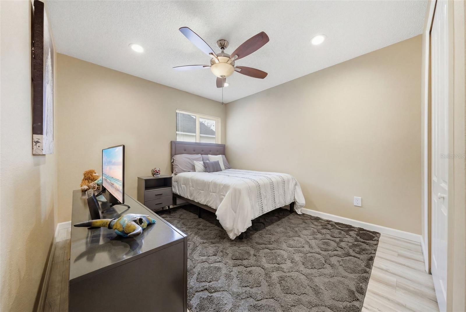 Image 25 of 50 For 4852 Ridgemoor Circle